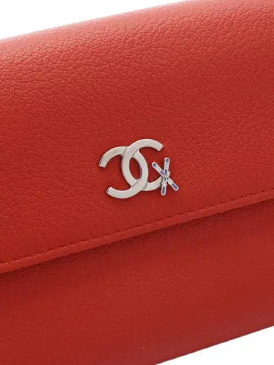 Pre-owned Chanel 2019 Coco Mark Wallet In Red