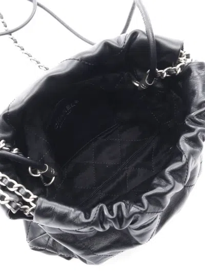 Pre-owned Chanel 2021 Mini  22 Diamond-quilting Leather Bag
