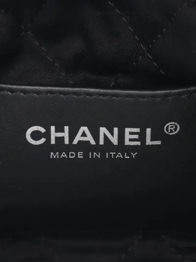 Pre-owned Chanel 2021 Mini  22 Diamond-quilting Leather Bag
