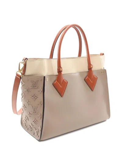 Pre-owned Louis Vuitton 2019 On My Side Mm Handbag In Neutral