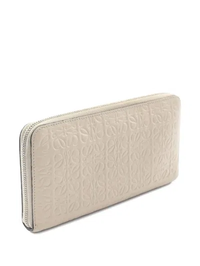 Pre-owned Loewe 00s Anagram Round Zipper Wallet In Neutral