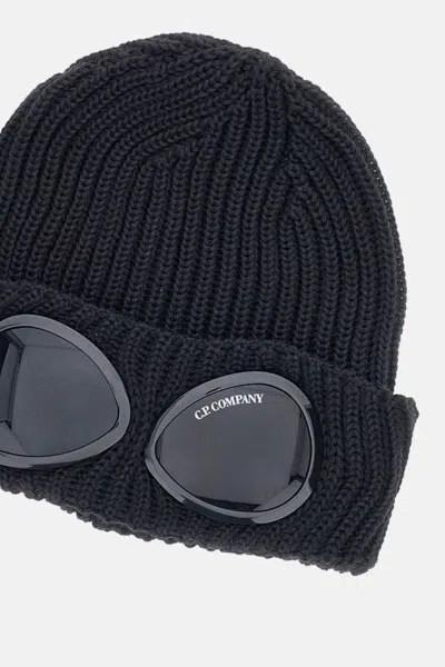 C.p. Company Cable Knit Beanie With Folded Brim And Goggle In Black