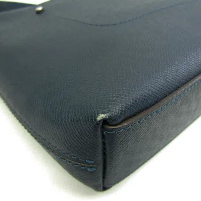 Pre-owned Louis Vuitton Taiga Ocean Taiga Leather Shoulder Bag ()