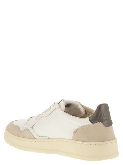 Autry Medalist Low-top Sneakers With Suede Accents In White