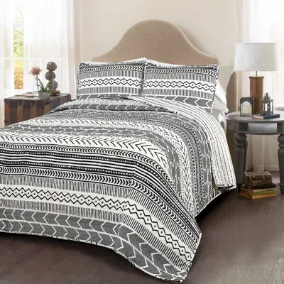 Hivvago King 3 Piece Scandinavian Style Chevron Black White Reversible Cotton Quilt Set In Black