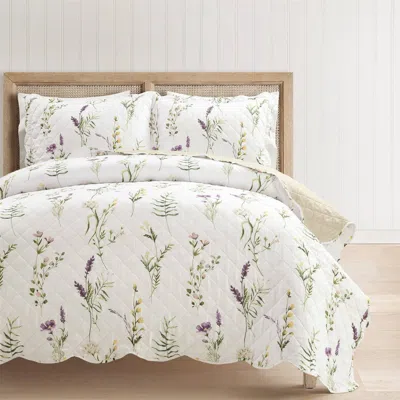 Hivvago Full/queen Scallop Edge Floral Lightweight 3 Piece Quilt Set In White