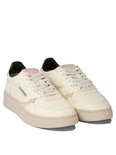 Autry Medalist Low Sneakers & Slip-on White
