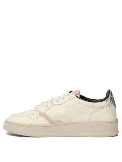 Autry Medalist Low Sneakers & Slip-on White