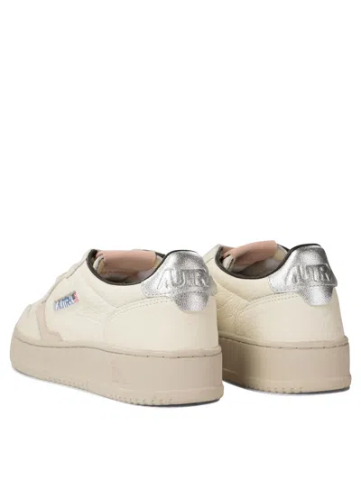 Autry Medalist Low Sneakers & Slip-on White