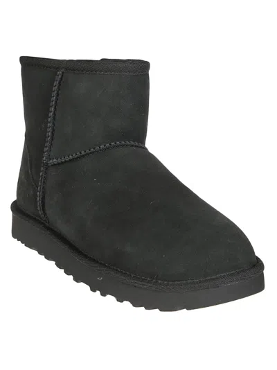 Ugg Mini Ii Suede Ankle Boots In Black