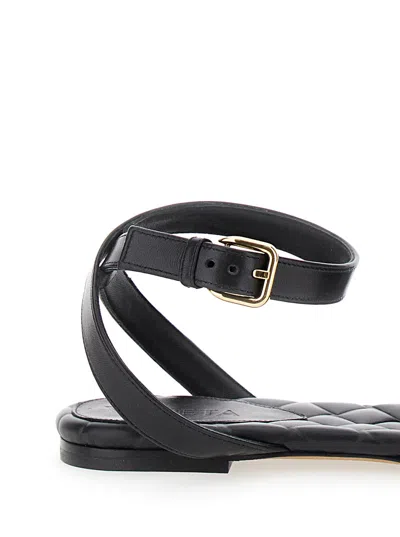 Bottega Veneta 'amy' Black Flat Sandals With Intreccio Motif In Leather Woman