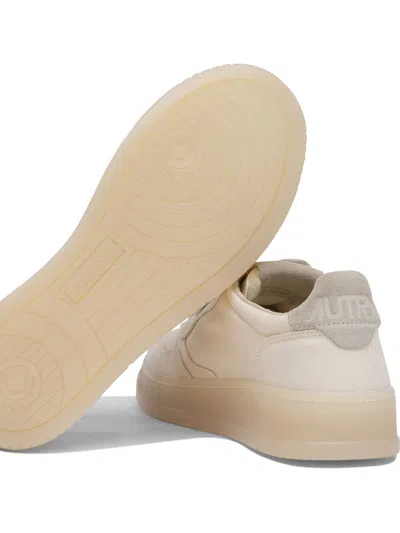 Autry Sneakers & Slip-on Beige In Gold
