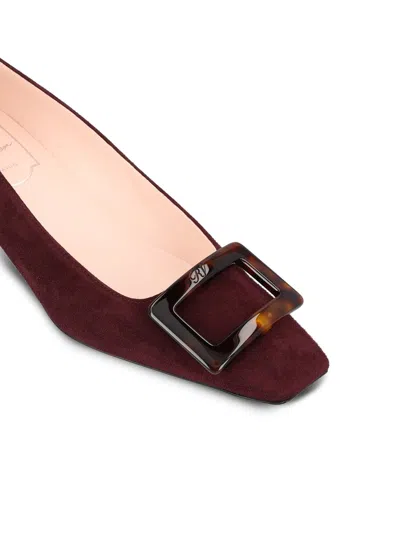 Roger Vivier Beautiful Vivier Suede Pumps In Burgundy