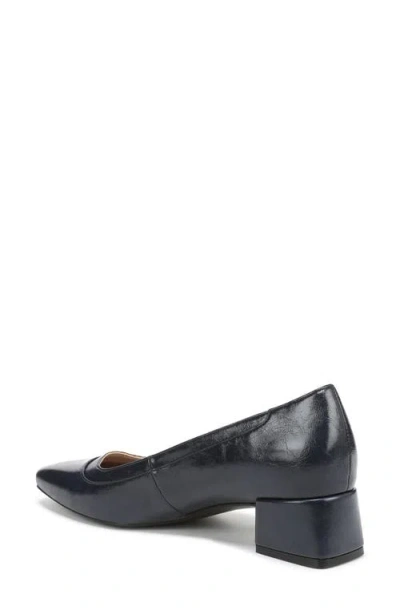 Naturalizer Huntley Square Toe Pump