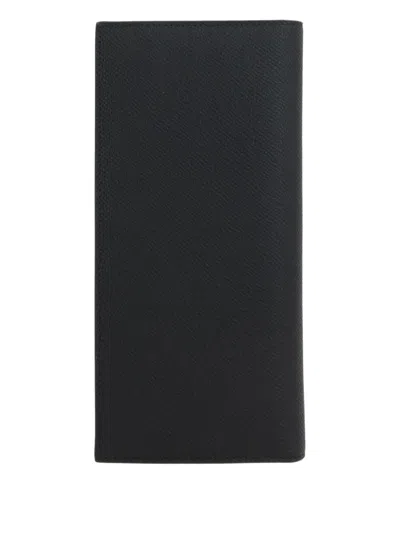 Ferragamo Gancini Detail Wallet In Black