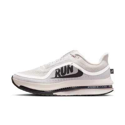 Nike Men's Pegasus Premium Road Running Shoes