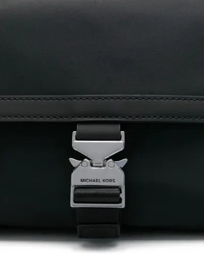 Michael Kors Aviator Flap Messenger W Pouch
