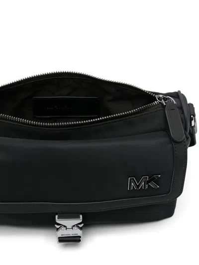 Michael Kors Aviator Flap Messenger W Pouch