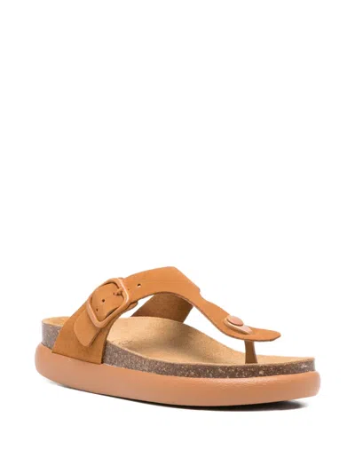 BUCKLE-FASTENING THONG SANDALS