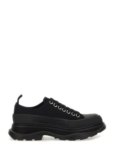 Alexander Mcqueen Tread Slick Logo Sneaker In Black
