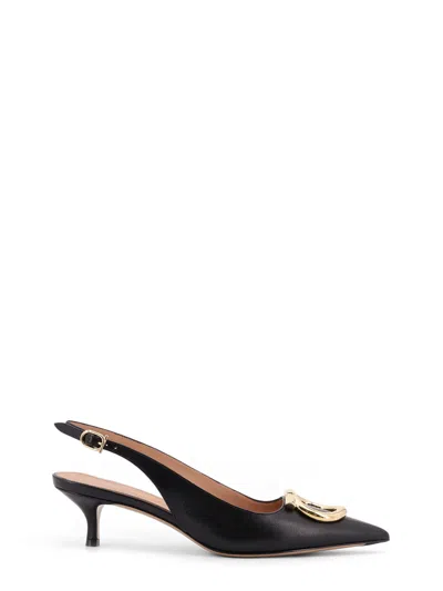 Ferragamo Deccollet Sara In Leather With Gancini Detail In Black