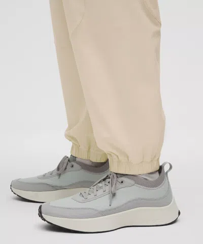Lululemon Men's Lightweight Woven Jogger