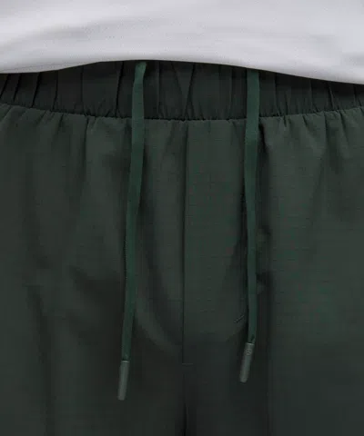 Lululemon Mile Maker Run Crew Ripstop Lined Short 6"