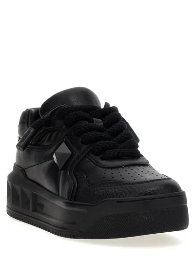 Valentino One Stud Xl Leather Low-top Sneakers In Black