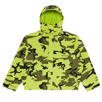 Pre-owned Supreme 2-in-1 Gore-tex Shell + Quilted Liner Vest 'fluorescent Camo' | Multi-color | Men's Size S