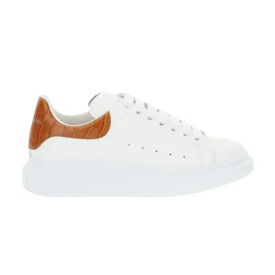 Pre-owned Alexander Mcqueen Oversized Sneaker 'white Cedar' | Men's Size 39