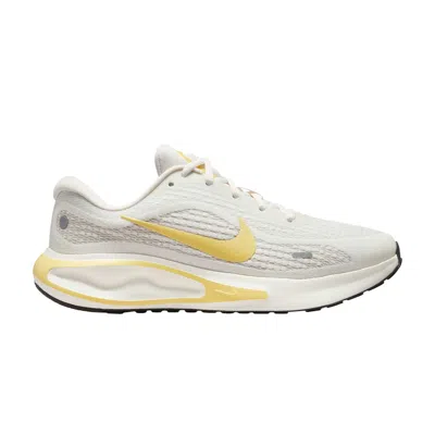 Pre-owned Nike Wmns Journey Run 'sail Soft Yellow' | Cream | Women's Size 10.5 In White