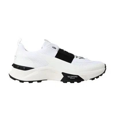 Pre-owned Valentino Garavani Valentino Valentino True Act Sneaker 'white Black' | Men's Size 44