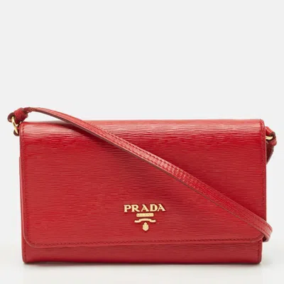 Pre-owned Prada Red Vitello Move Leather Wallet On Strap