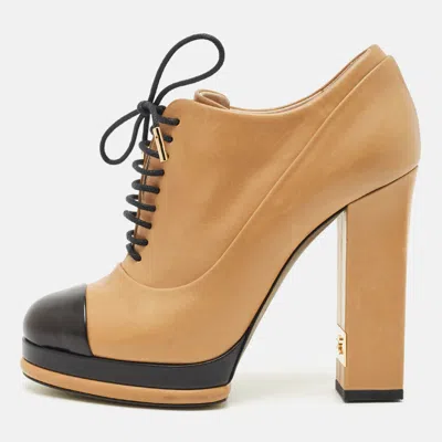 Pre-owned Chanel Beige/black Leather Cap Toe Platform Ankle Boots Size 38.5