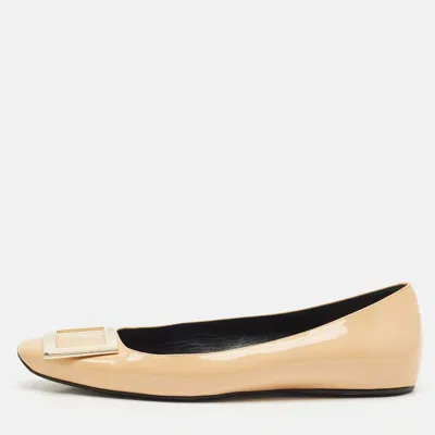 Pre-owned Roger Vivier Beige Patent Leather Trompette Ballet Flats Size 36