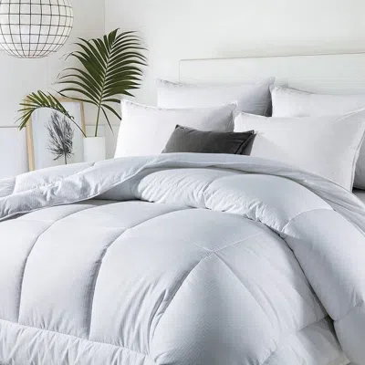 Hivvago All Seasons Soft White Polyester Down Alternative Comforter In White