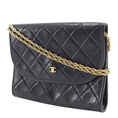 Pre-owned Chanel Black Leather Pochette Shoulder Bag ()