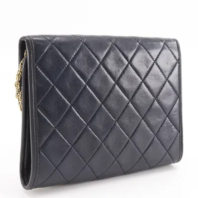 Pre-owned Chanel Black Leather Pochette Shoulder Bag ()