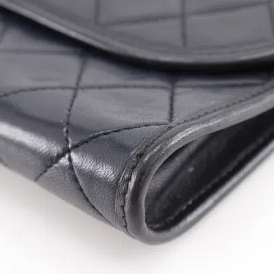 Pre-owned Chanel Black Leather Pochette Shoulder Bag ()