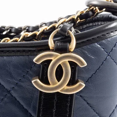 Pre-owned Chanel Black Navy Leather Shoulder Bag ()