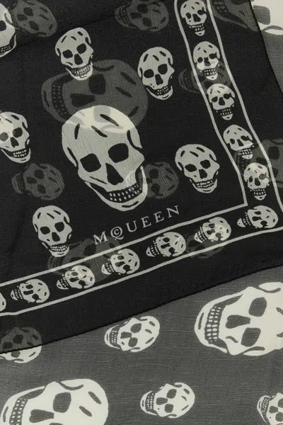 Alexander Mcqueen Silk Skull Scarf In Black