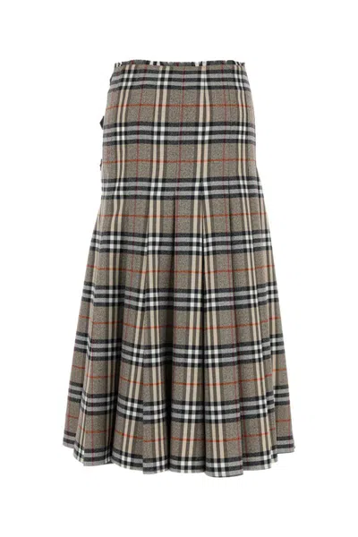 Burberry Beige Midi Skirt With Side Buckle Closure And All-over Check Motif In Wool Woman In Gray