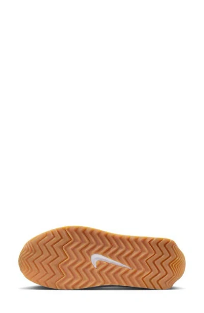 Nike Pacific Low Top Sneaker