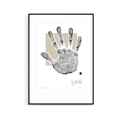 Curiosity Snug Neutrals Hi-five Series Ldn - Beige  - London - Limited Edition Print