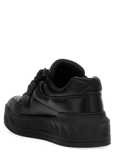Valentino One Stud Xl Leather Low-top Sneakers In Black