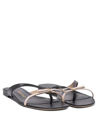 Ferragamo Black Leather Sandals With Thong Strap In Burgundy