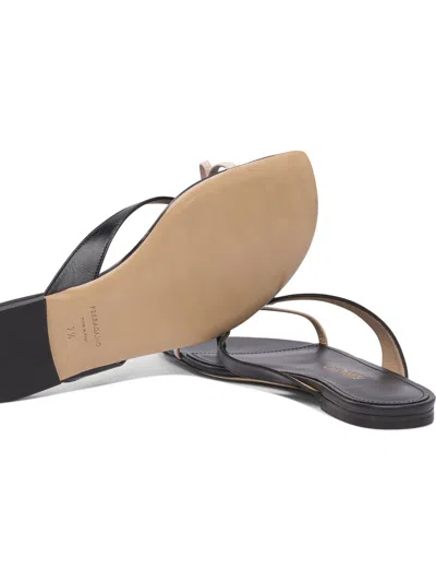 Ferragamo Black Leather Sandals With Thong Strap In Burgundy