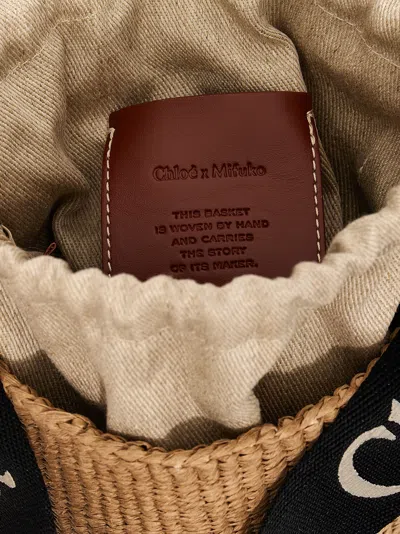 Chloé Woody Small Bucket Bag In Brown