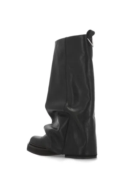 Attico 'robin' Black Boots With Square Toe And Logo Plaque On The Rear In Black