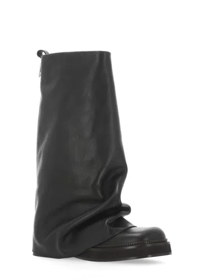Attico 'robin' Black Boots With Square Toe And Logo Plaque On The Rear In Black